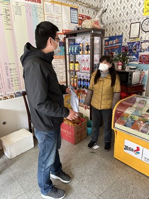 疫線黨旗揚(yáng)，南通體彩在行動(dòng) 以責(zé)任擔(dān)當(dāng)為市民健康保駕護(hù)航